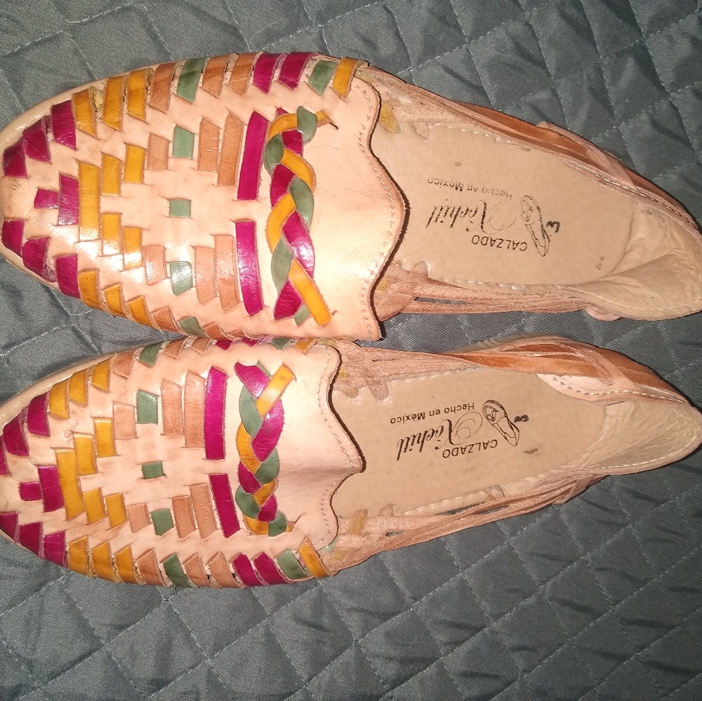 Size 6 Huaraches (sandles) 100%leather made in mexico